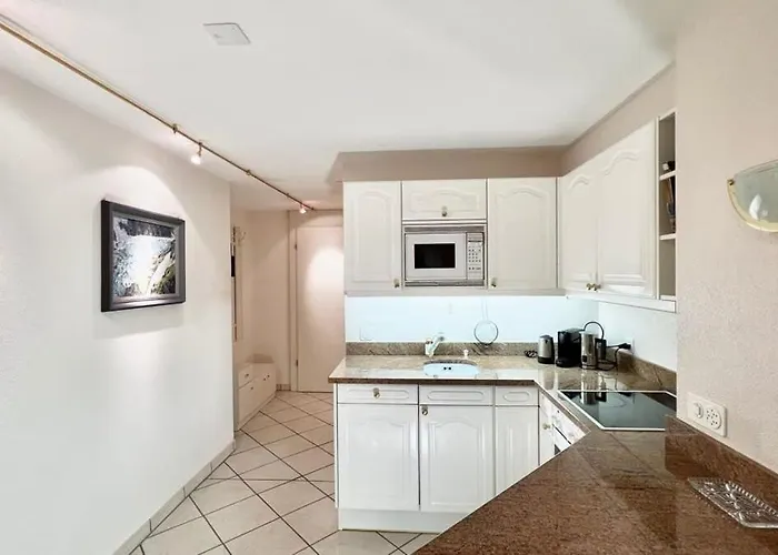 Apartament Exclusive Near Promenade Center