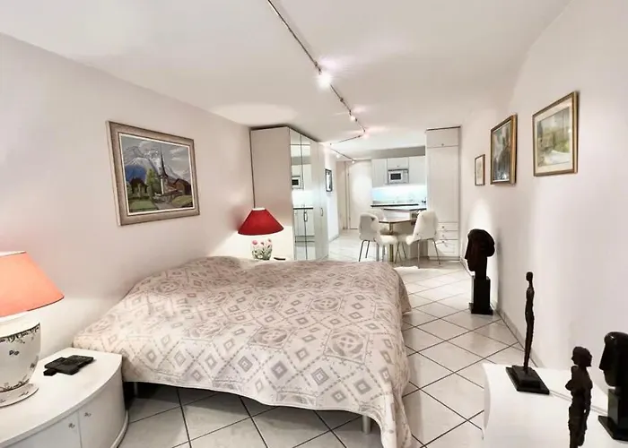 Exclusive Near Promenade Center Apartament *