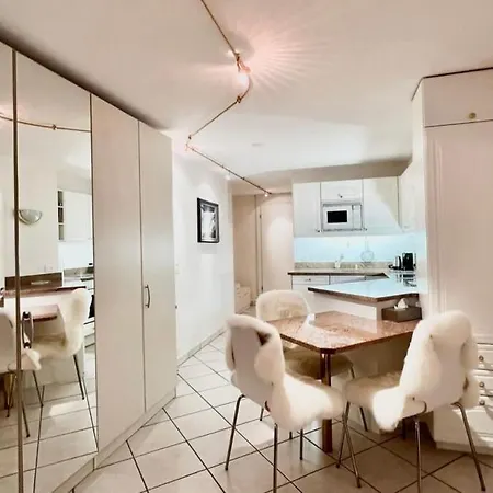 Appartement Exclusive Near Promenade Center